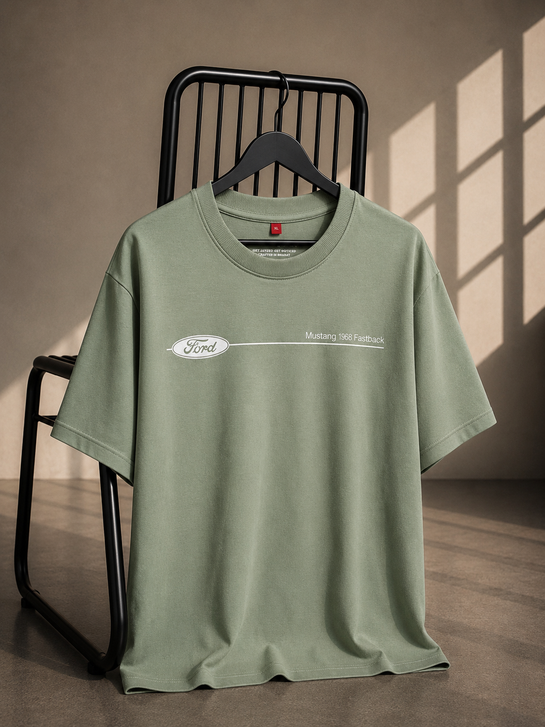 Ford Mustang 1968 Fastback Oversized Graphic T-Shirt